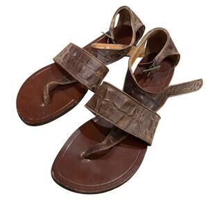 Chie Mihara Jonas in Cocoa Brown Faux Crocodile Leather Thong Sandals Size 7.5